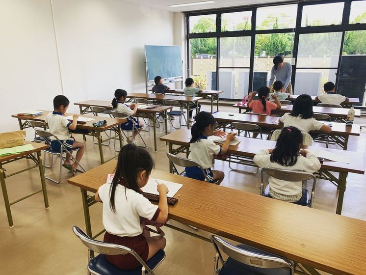 楽珠そろばん教室の授業風景